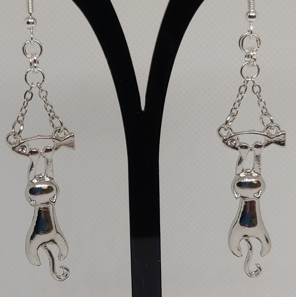 Hanging kitties earrings